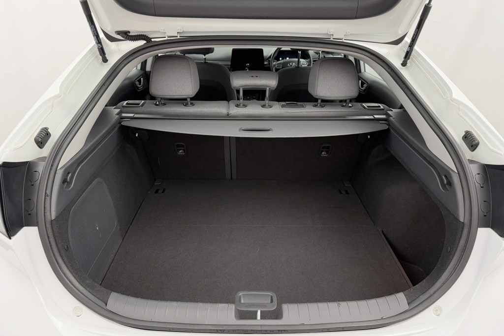 Hyundai Ioniq Premium Automatic Electric Hatchback - Stock Number (1552923) - 24th supplementary image