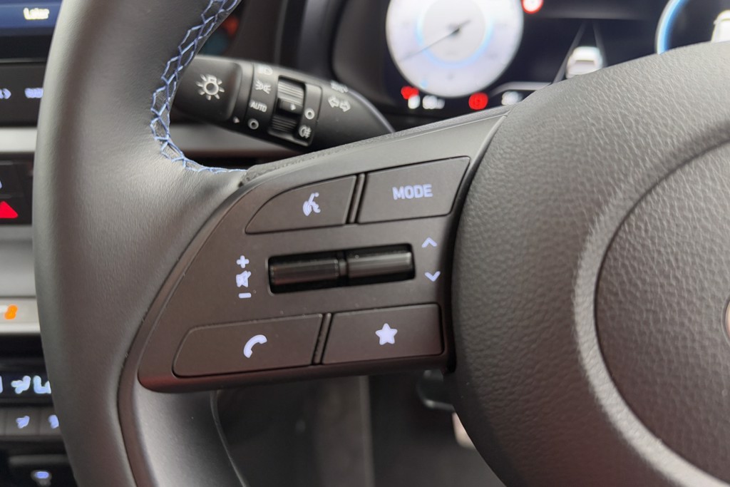 Hyundai Bayon Premium Automatic Petrol SUV - Stock Number (1552934) - 4th supplementary image
