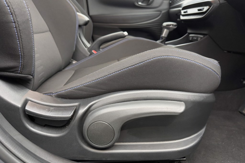 Hyundai Bayon Premium Automatic Petrol SUV - Stock Number (1552934) - 19th supplementary image