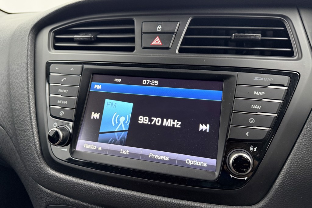 Hyundai I20 Premium Se Nav Manual Petrol Hatchback - Stock Number (1553000) - 6th supplementary image