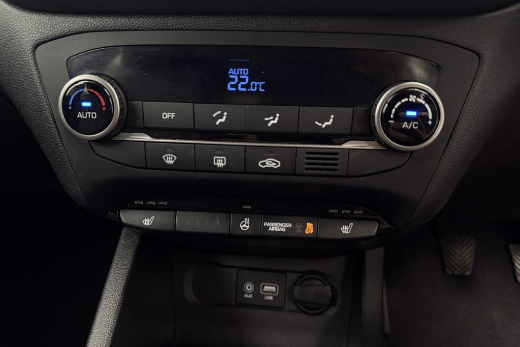 Hyundai I20 Premium Se Nav Manual Petrol Hatchback - Stock Number (1553000) - 11th supplementary image