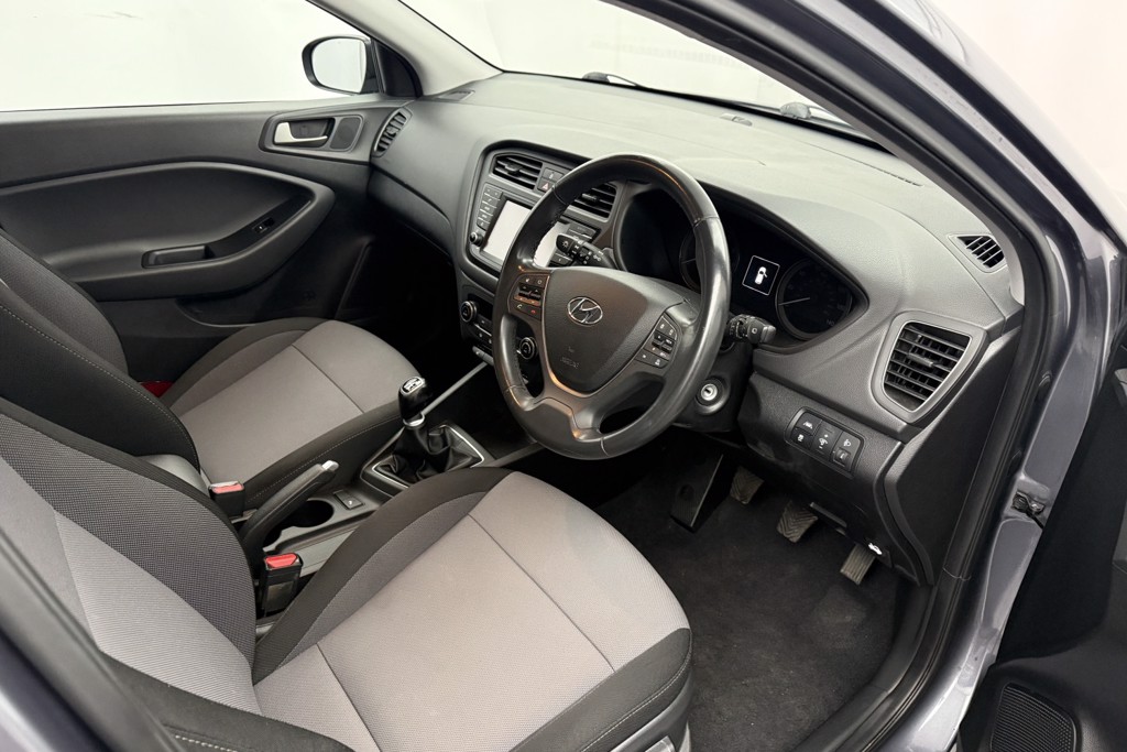Hyundai I20 Premium Se Nav Manual Petrol Hatchback - Stock Number (1553000) - 1st supplementary image