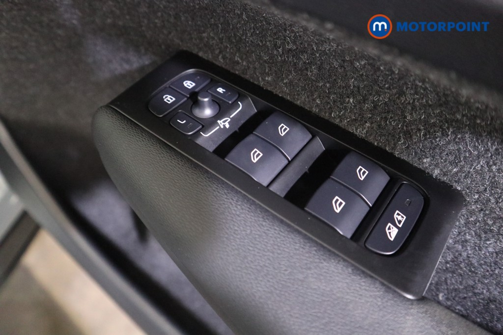 Volvo Xc40 Twin Automatic Electric SUV - Stock Number (1553340) - 9th supplementary image