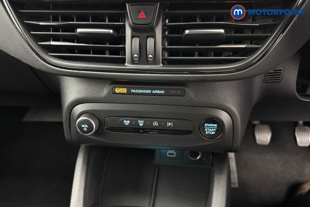 Ford Focus St-Line Manual Petrol Hatchback - Stock Number (1553375) - 9th supplementary image