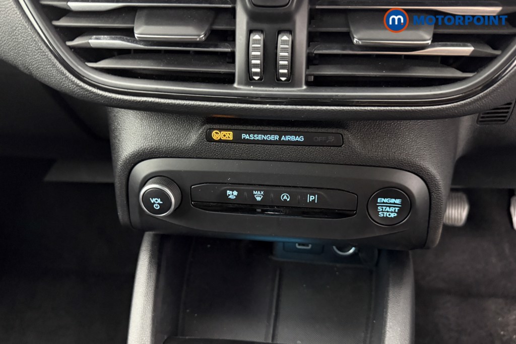 Ford Focus St-Line Manual Petrol Hatchback - Stock Number (1553376) - 10th supplementary image