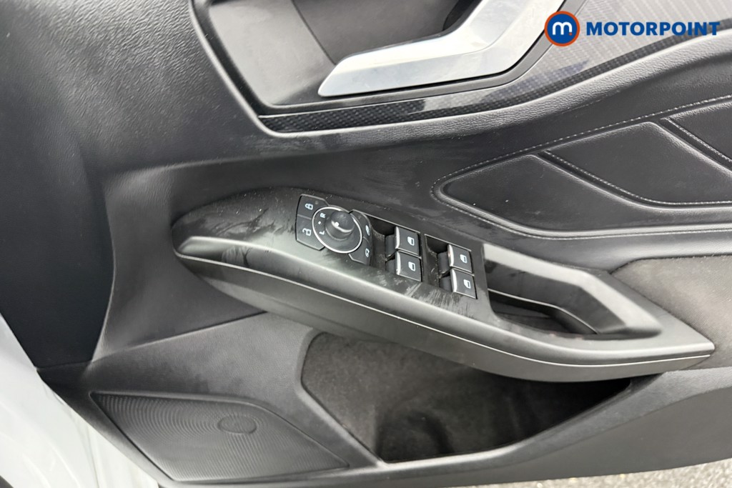 Ford Focus St-Line Manual Petrol Hatchback - Stock Number (1553376) - 15th supplementary image