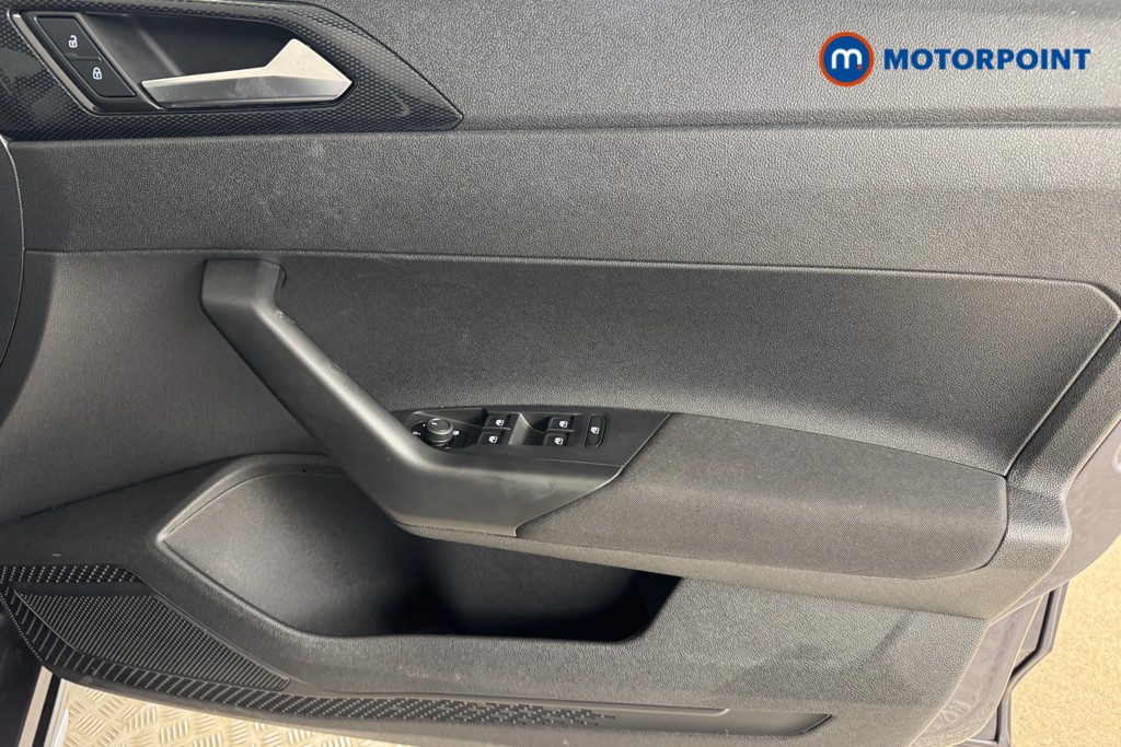 Volkswagen Taigo Life Automatic Petrol SUV - Stock Number (1553620) - 15th supplementary image