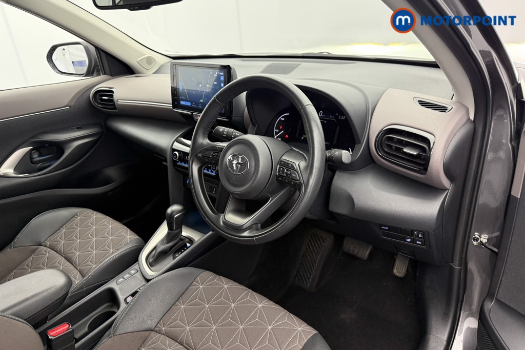 Toyota Yaris Cross Excel Automatic Petrol-Electric Hybrid Estate - Stock Number (1553636) - 4th supplementary image