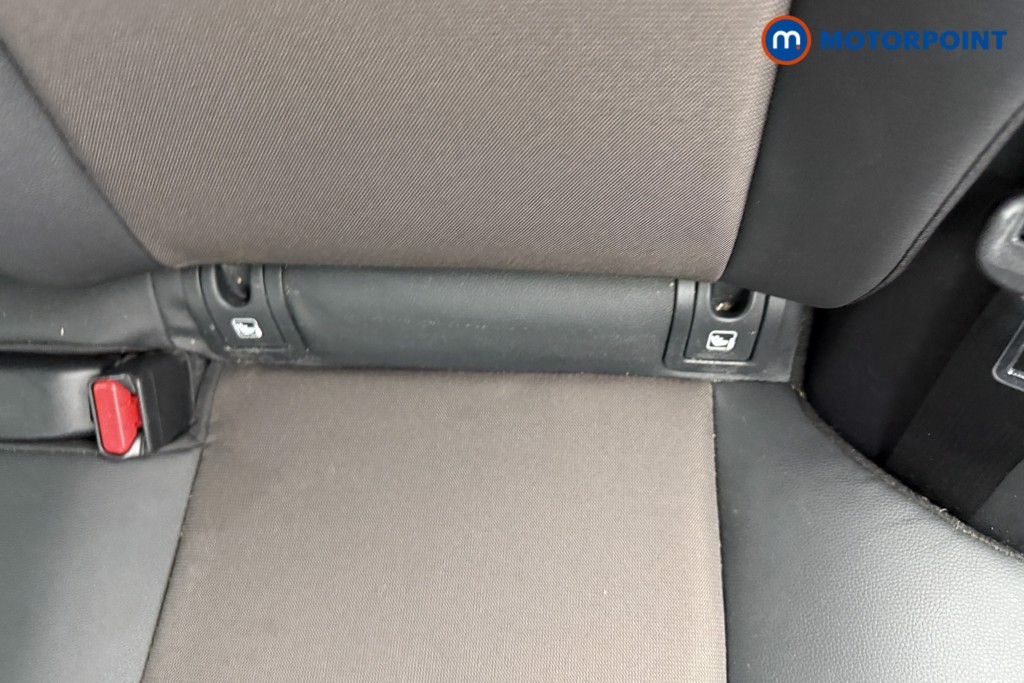 Toyota Yaris Cross Excel Automatic Petrol-Electric Hybrid Estate - Stock Number (1553636) - 27th supplementary image