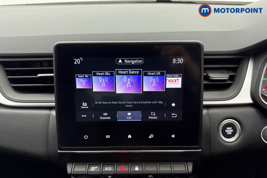 Renault Captur Iconic Manual Petrol SUV - Stock Number (1553643) - 6th supplementary image