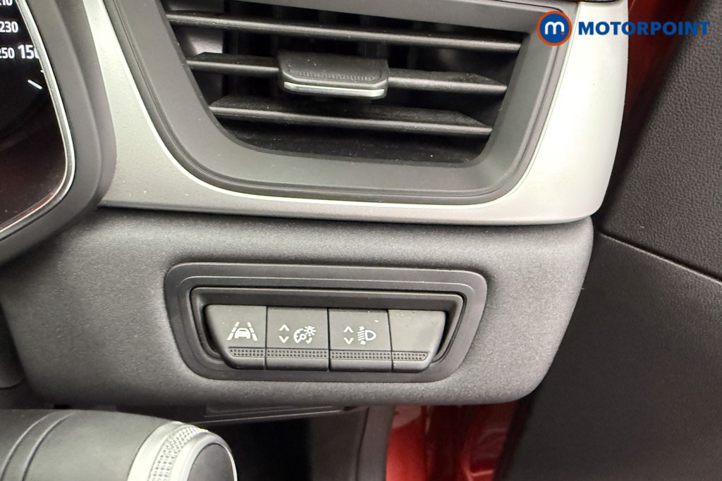 Renault Captur Iconic Manual Petrol SUV - Stock Number (1553643) - 15th supplementary image