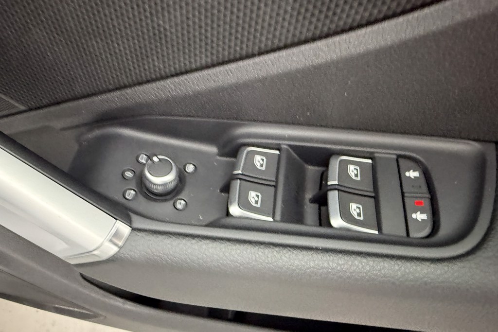 Audi Q2 S Line Automatic Petrol SUV - Stock Number (1553713) - 22nd supplementary image