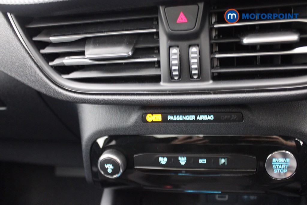 Ford Kuga St-Line X Automatic Petrol Plug-In Hybrid SUV - Stock Number (1553810) - 11th supplementary image