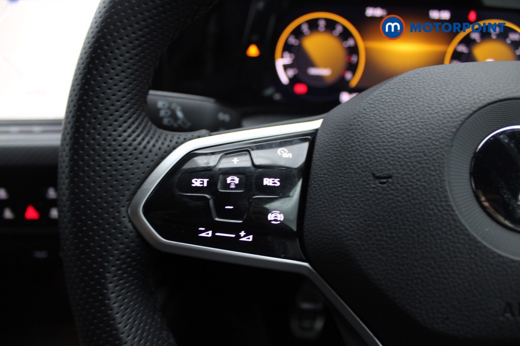 Volkswagen Golf R-Line Manual Petrol Hatchback - Stock Number (1553841) - 13th supplementary image
