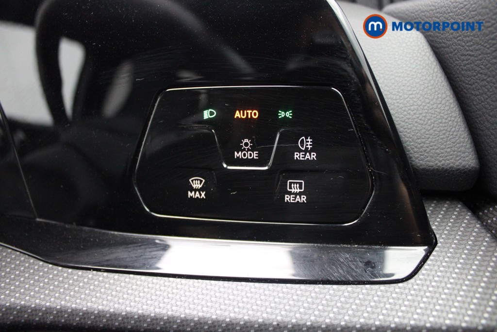 Volkswagen Golf R-Line Manual Petrol Hatchback - Stock Number (1553841) - 15th supplementary image