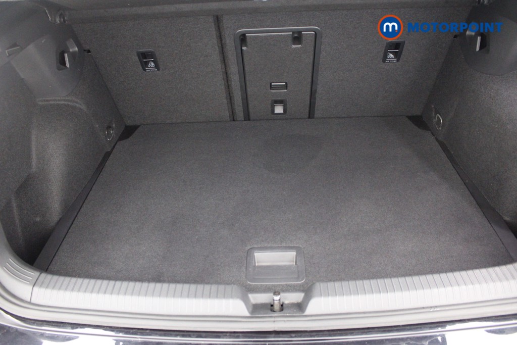 Volkswagen Golf R-Line Manual Petrol Hatchback - Stock Number (1553841) - 29th supplementary image
