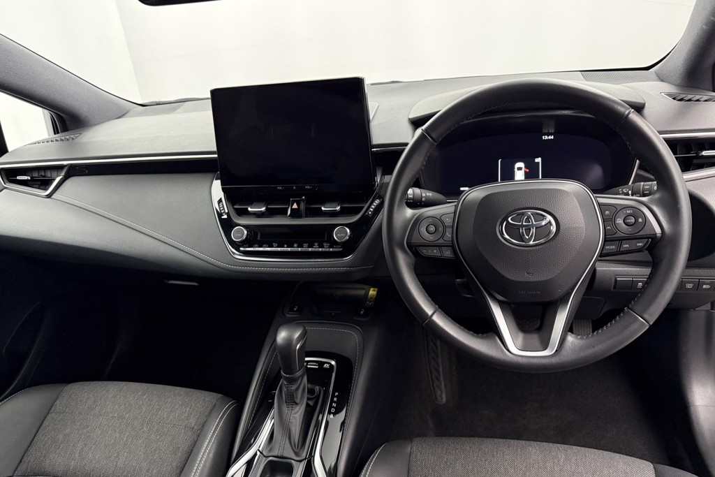 Toyota Corolla Design Automatic Petrol-Electric Hybrid Hatchback - Stock Number (1554373) - 2nd supplementary image