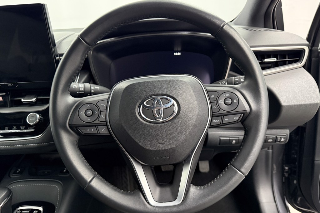 Toyota Corolla Design Automatic Petrol-Electric Hybrid Hatchback - Stock Number (1554373) - 3rd supplementary image