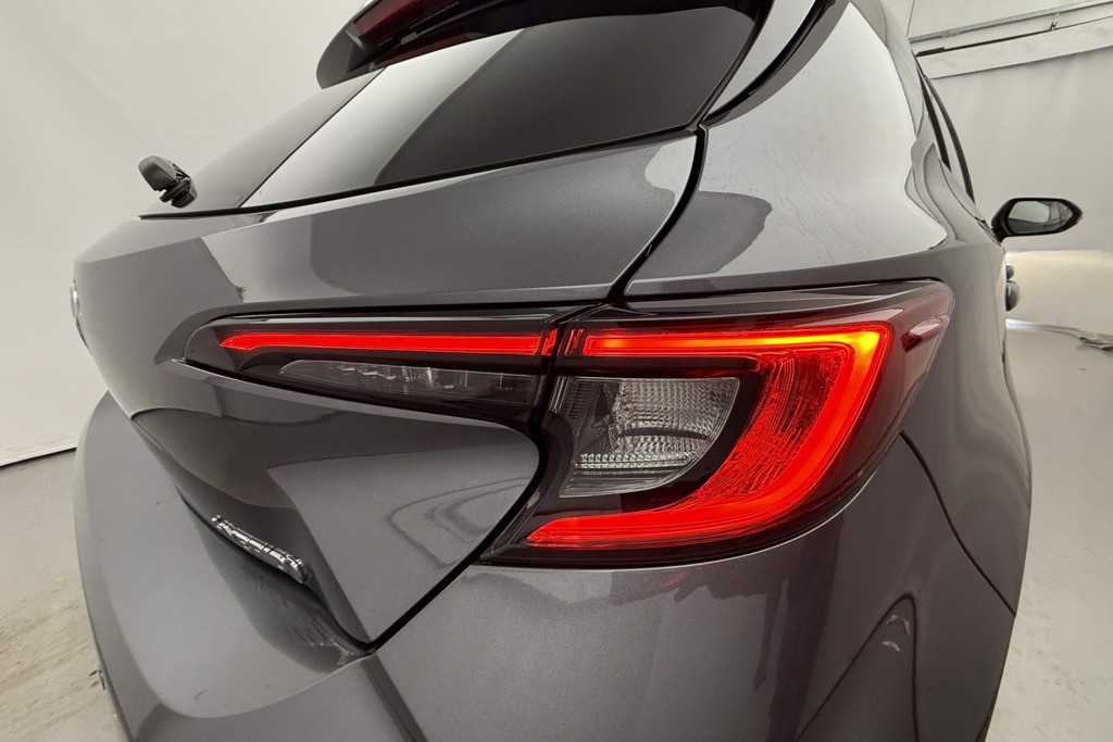 Toyota Corolla Design Automatic Petrol-Electric Hybrid Hatchback - Stock Number (1554373) - 25th supplementary image