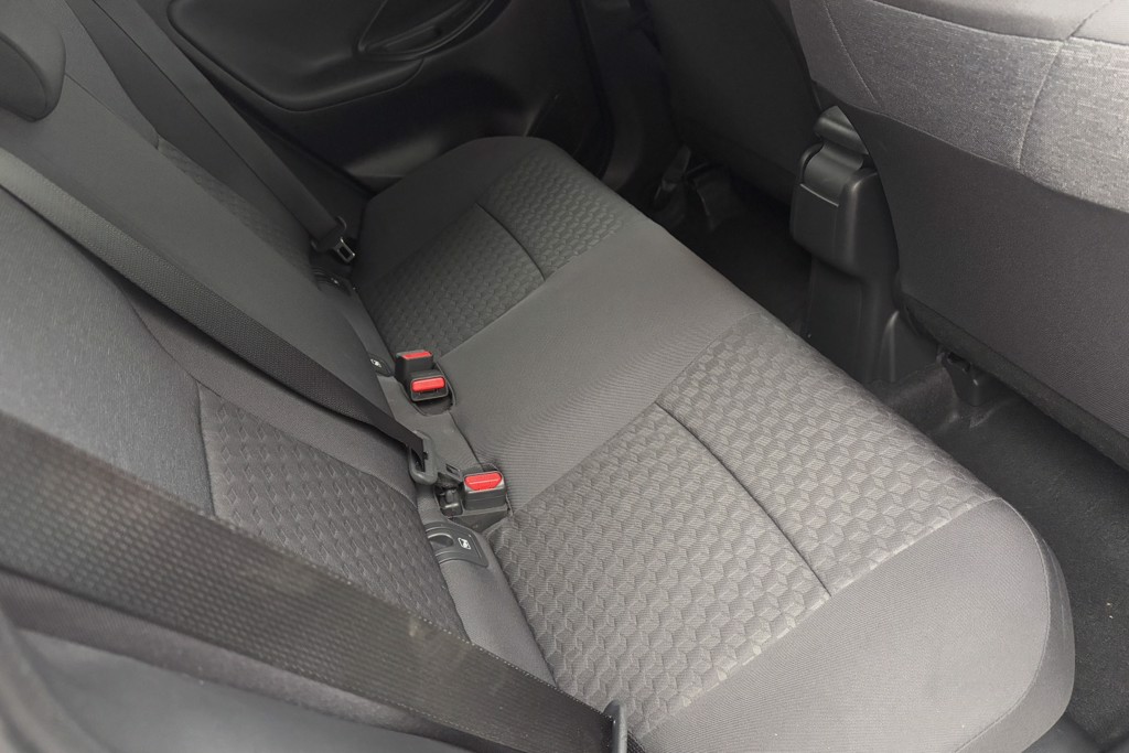 Toyota Yaris Design Automatic Petrol-Electric Hybrid Hatchback - Stock Number (1554387) - 21st supplementary image