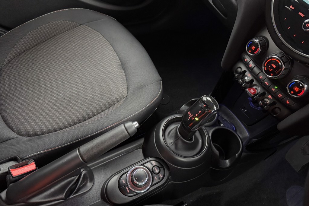 Mini Hatchback Cooper Classic Automatic Petrol Hatchback - Stock Number (1554415) - 16th supplementary image