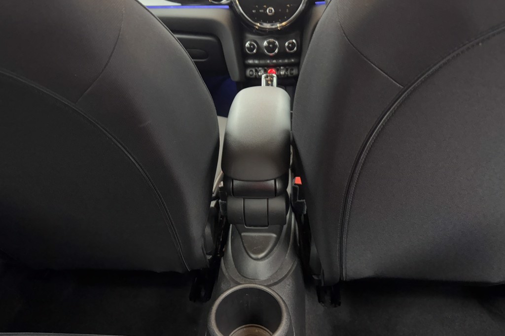 Mini Hatchback Cooper Classic Automatic Petrol Hatchback - Stock Number (1554415) - 23rd supplementary image