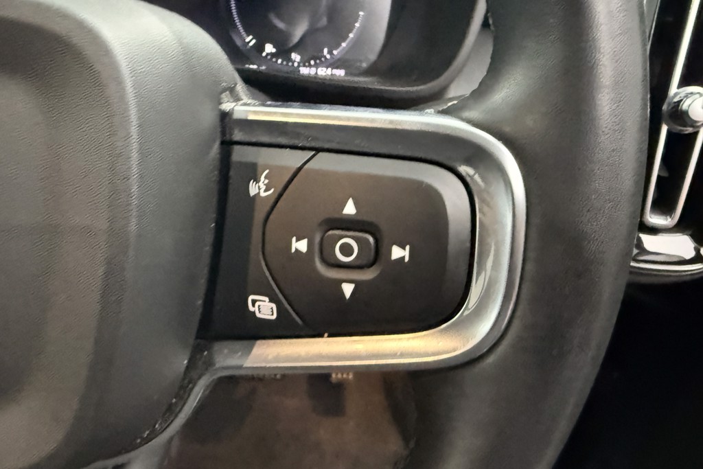 Volvo Xc40 Inscription Automatic Petrol Plug-In Hybrid SUV - Stock Number (1554435) - 4th supplementary image
