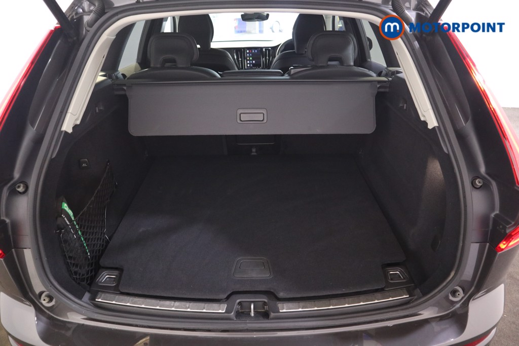 Volvo Xc60 Plus Automatic Diesel SUV - Stock Number (1554490) - 14th supplementary image