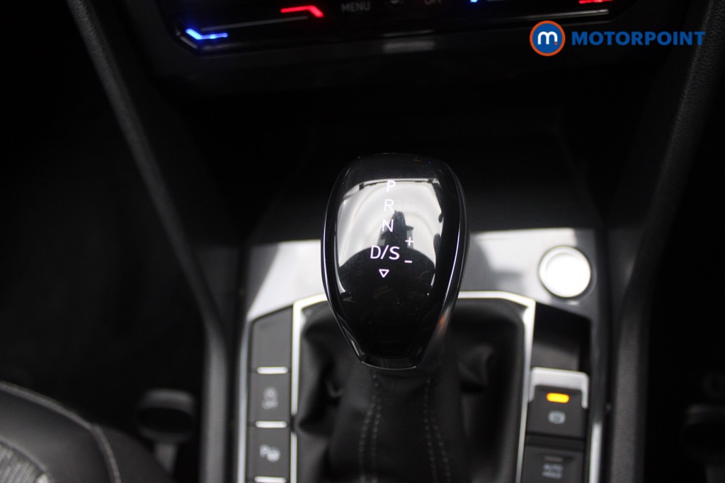 Volkswagen Tiguan Allspace R-Line Automatic Petrol SUV - Stock Number (1554680) - 8th supplementary image
