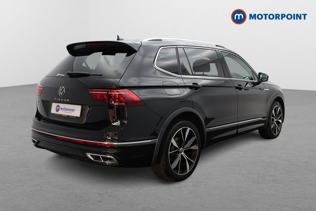Volkswagen Tiguan Allspace R-Line Automatic Petrol SUV - Stock Number (1554680) - Drivers side rear corner