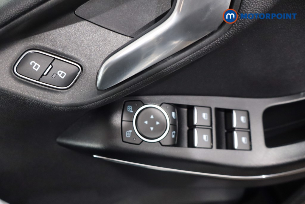 Ford Fiesta Active X Manual Petrol Hatchback - Stock Number (1554711) - 17th supplementary image