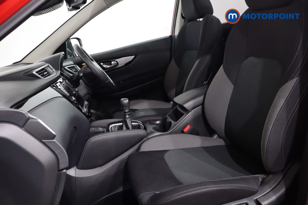 Nissan Qashqai N-Connecta Manual Petrol SUV - Stock Number (1554715) - 4th supplementary image