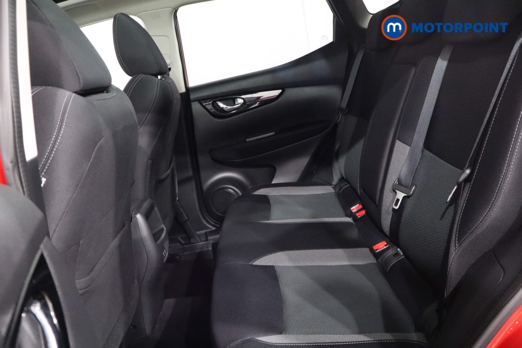 Nissan Qashqai N-Connecta Manual Petrol SUV - Stock Number (1554715) - 5th supplementary image