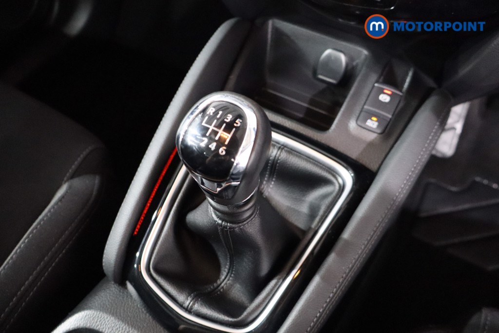Nissan Qashqai N-Connecta Manual Petrol SUV - Stock Number (1554715) - 15th supplementary image