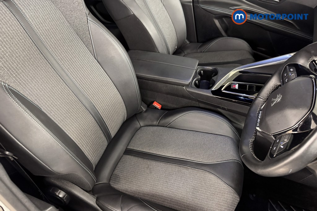 Peugeot 3008 Allure Premium-Plus Automatic Petrol Plug-In Hybrid SUV - Stock Number (1555297) - 5th supplementary image