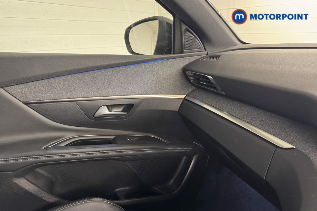 Peugeot 3008 Allure Premium-Plus Automatic Petrol Plug-In Hybrid SUV - Stock Number (1555297) - 12th supplementary image
