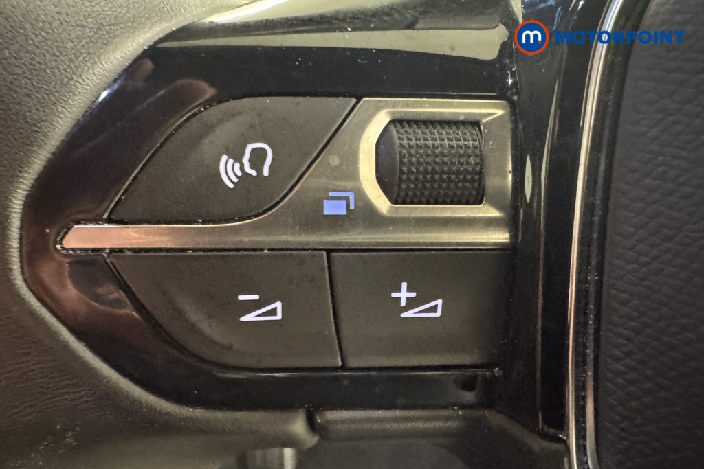 Peugeot 3008 Allure Premium-Plus Automatic Petrol Plug-In Hybrid SUV - Stock Number (1555297) - 13th supplementary image