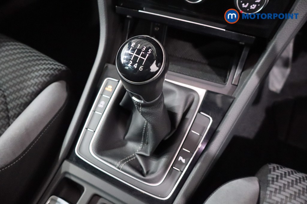 Volkswagen Golf R-Line Manual Petrol Hatchback - Stock Number (1555342) - 14th supplementary image