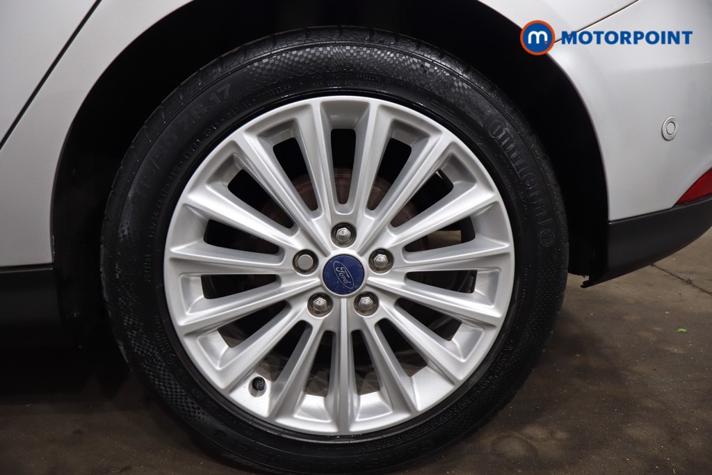 Ford Focus Titanium X Manual Petrol Hatchback - Stock Number (1555539) - 12th supplementary image
