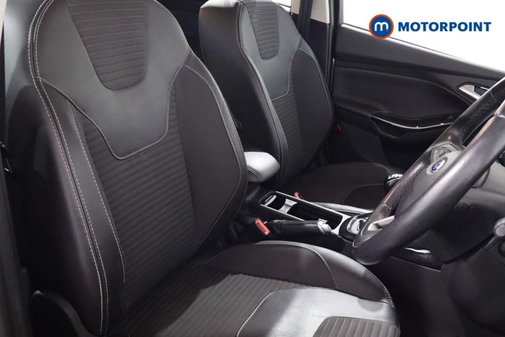 Ford Focus Titanium X Manual Petrol Hatchback - Stock Number (1555539) - 19th supplementary image