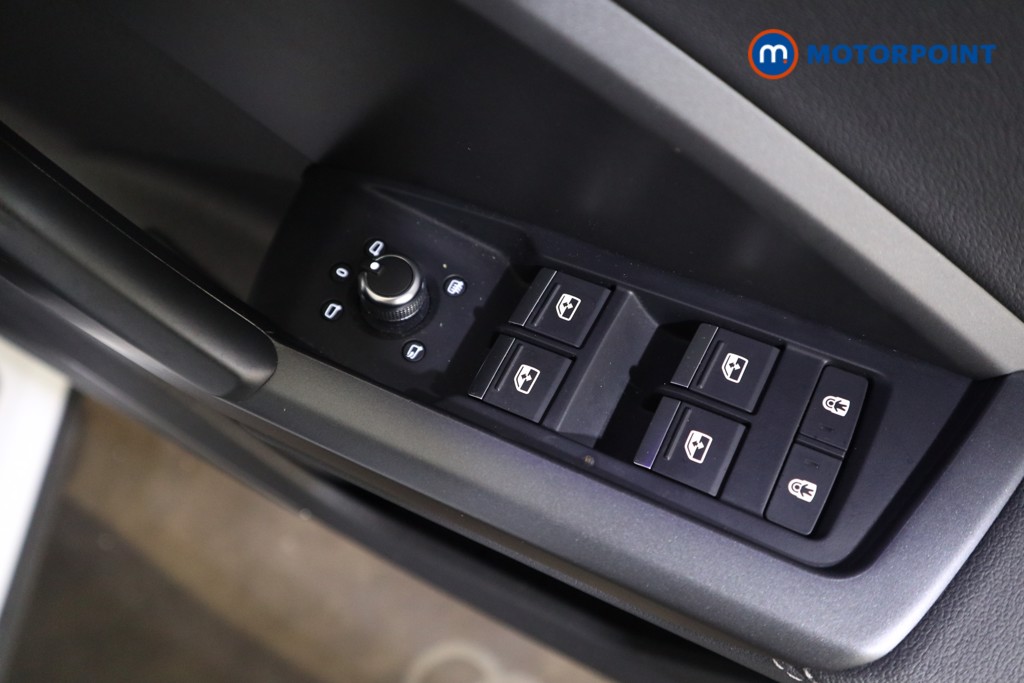 Audi Q3 Edition 1 Automatic Petrol SUV - Stock Number (1555556) - 11th supplementary image