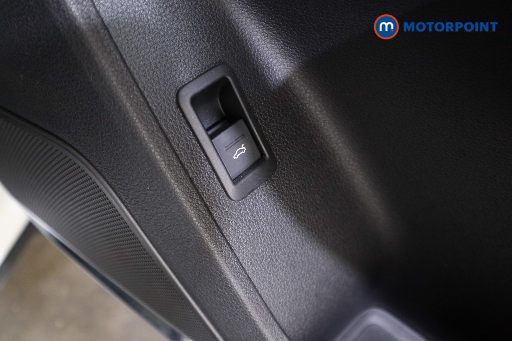 Audi Q3 Edition 1 Automatic Petrol SUV - Stock Number (1555556) - 12th supplementary image