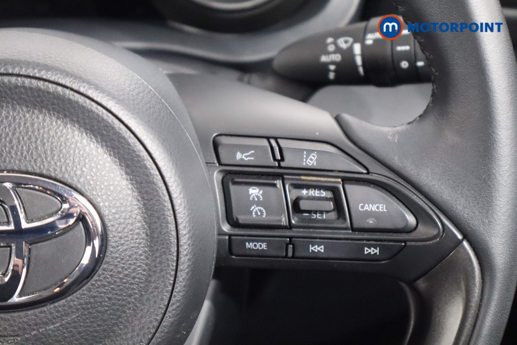 Toyota Yaris Cross Icon Automatic Petrol-Electric Hybrid Estate - Stock Number (1556025) - 8th supplementary image
