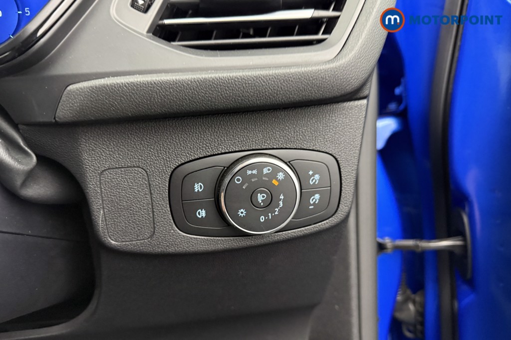 Ford Focus St-Line Vignale Automatic Diesel Hatchback - Stock Number (1556091) - 14th supplementary image