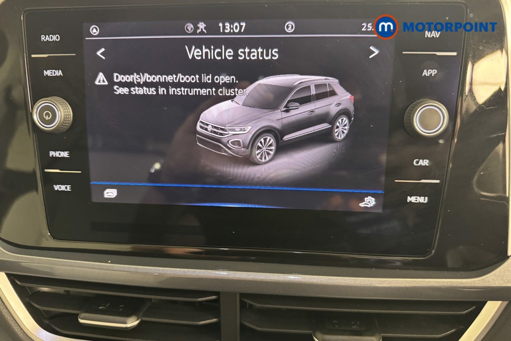 Volkswagen T-Roc Style Automatic Petrol SUV - Stock Number (1556298) - 2nd supplementary image