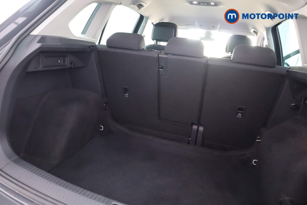 Volkswagen Tiguan Life Automatic Petrol SUV - Stock Number (1542323) - 6th supplementary image