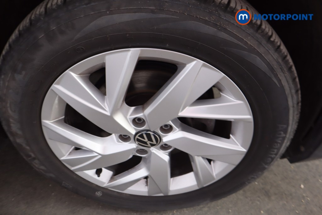 Volkswagen Tiguan Life Automatic Petrol SUV - Stock Number (1542323) - 9th supplementary image