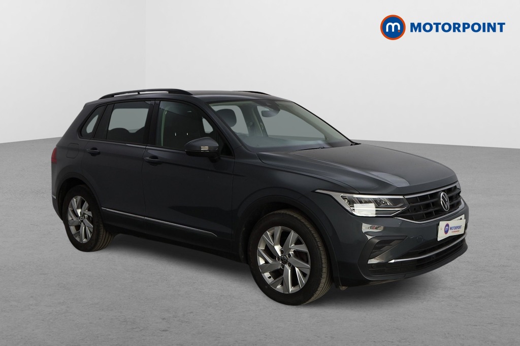 Volkswagen Tiguan Life Automatic Petrol SUV - Stock Number (1542323) - Drivers side front corner