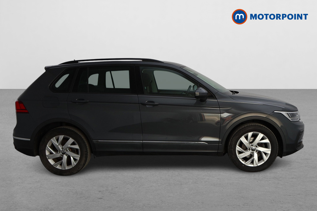 Volkswagen Tiguan Life Automatic Petrol SUV - Stock Number (1542323) - Drivers side