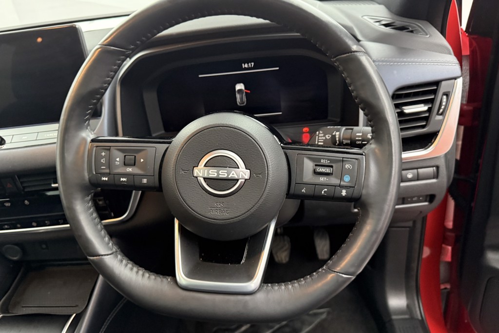 Nissan Qashqai Tekna Manual Petrol SUV - Stock Number (1543659) - 2nd supplementary image